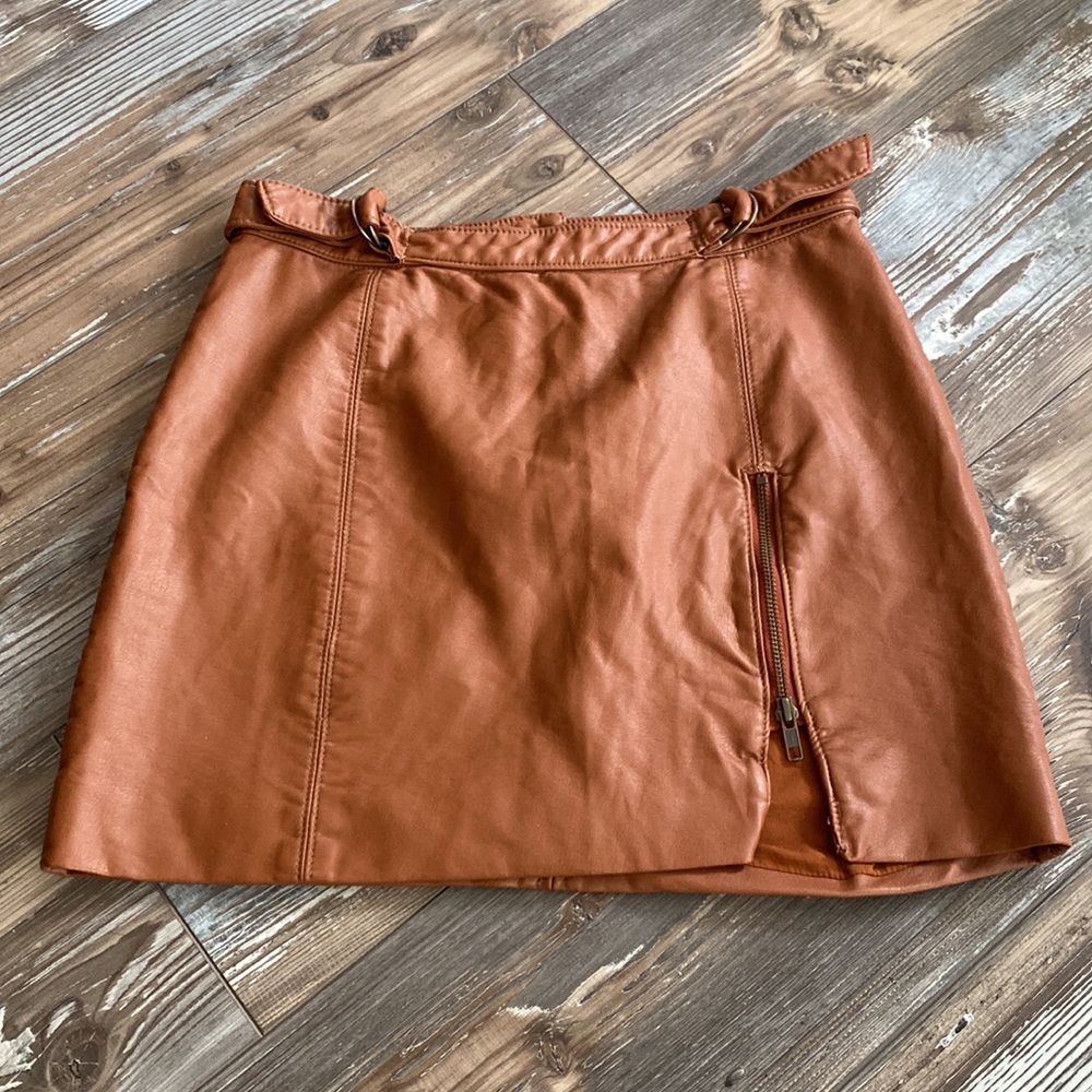 🤎Free People Vegan Leather🤎Mini Skirt - Picture 1 of 7